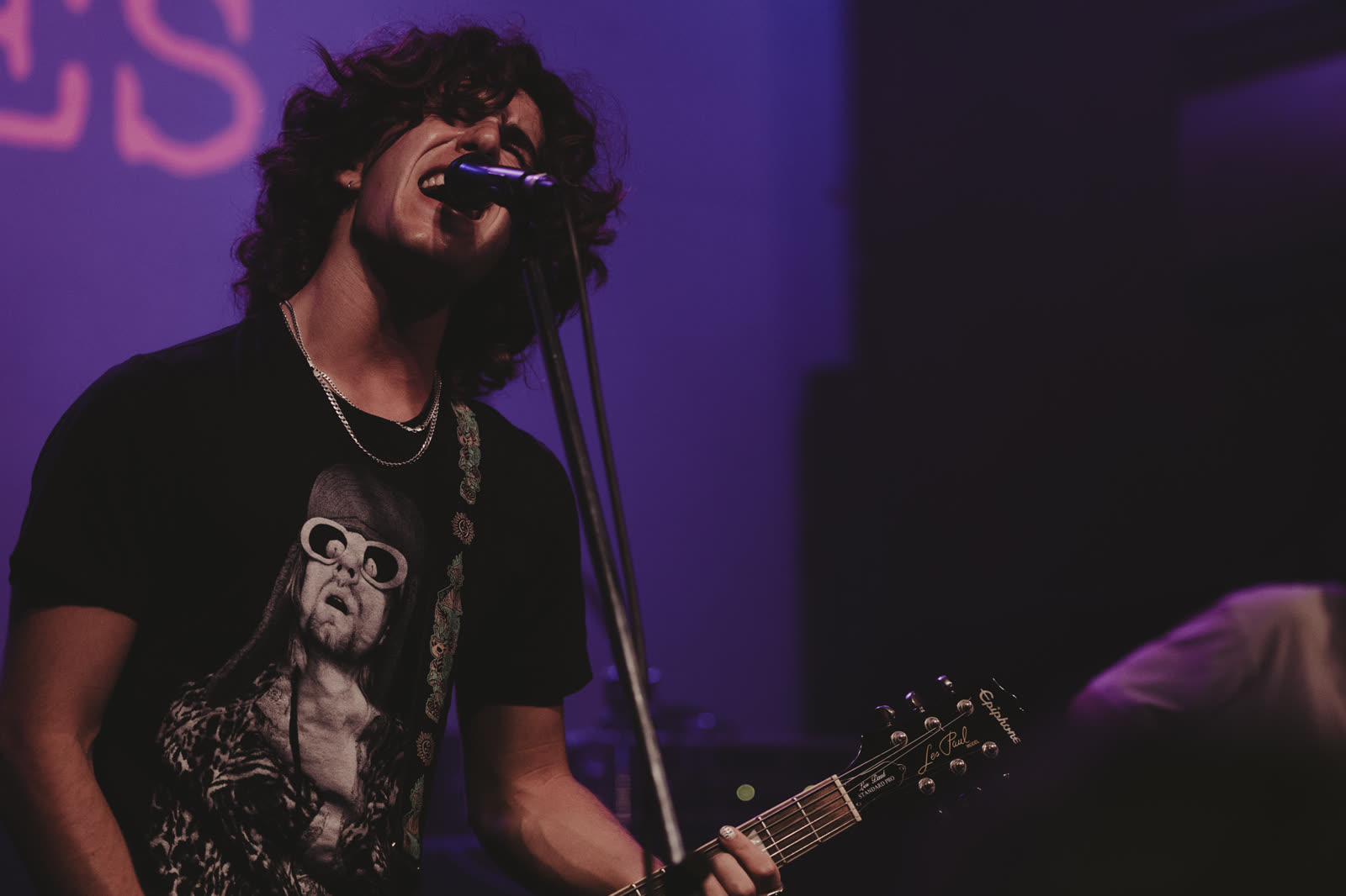 MYLES live — purple stage