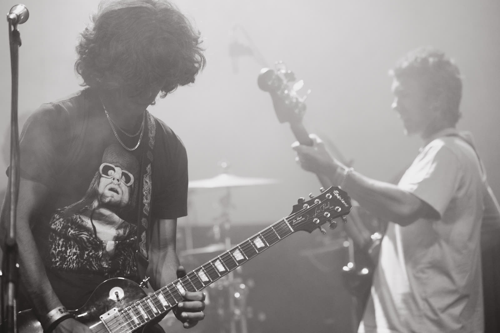 MYLES live with band, full energy